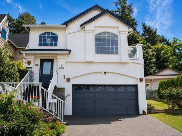 709 Luscombe Pl , Unit #2, Esquimalt, BC V9A 7L6