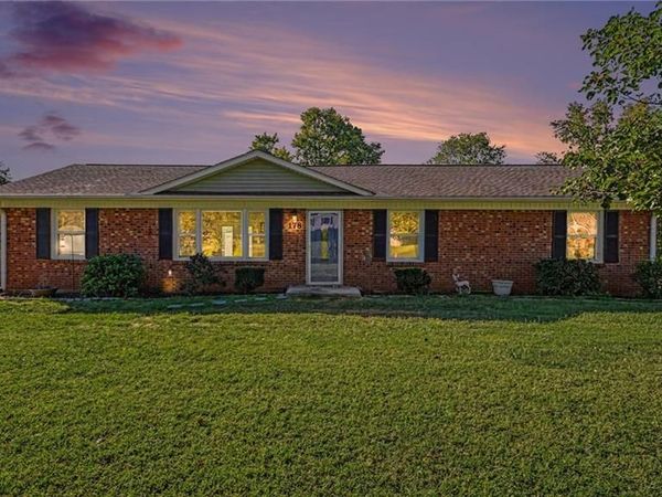 178 Fisher Street , Lexington, NC 27292