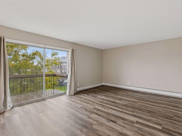 2800 Hillsboro Avenue N, Unit 307, New Hope, MN 55427