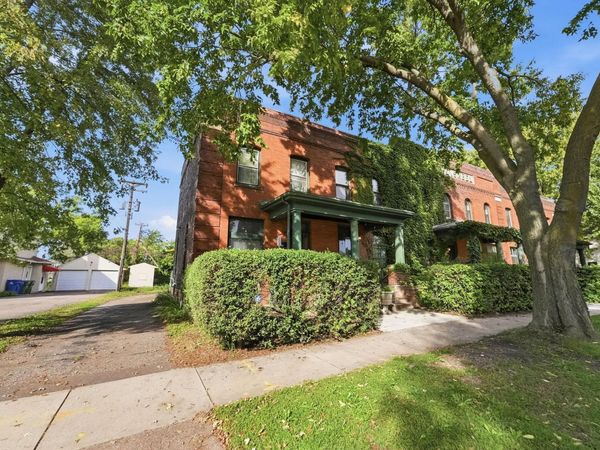 111 Isabel Street E, Saint Paul, MN 55107