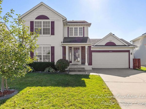 4600 Country Hill Drive SE, Kentwood, MI 49512
