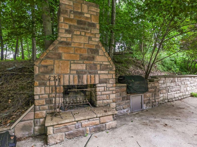 256 Pinehurst Drive , Granville, OH 43023 Photo 8