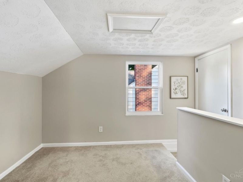1127 W North Bend Dr, Cincinnati, OH 45224 Photo 31