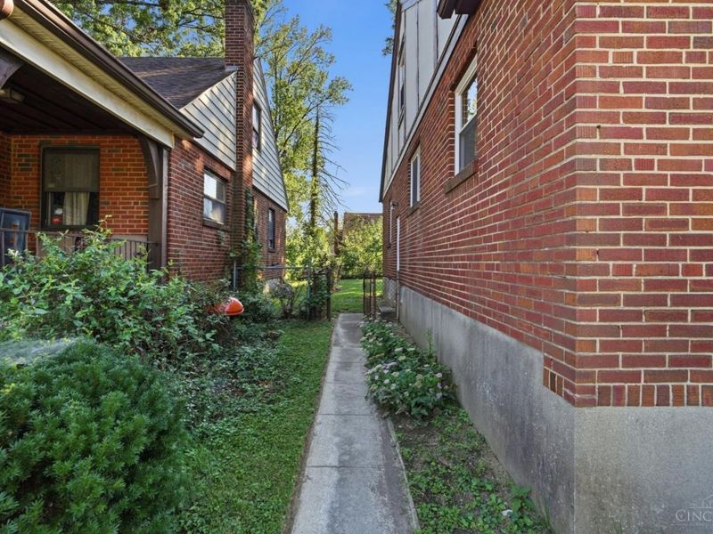 1127 W North Bend Dr, Cincinnati, OH 45224 Photo 49