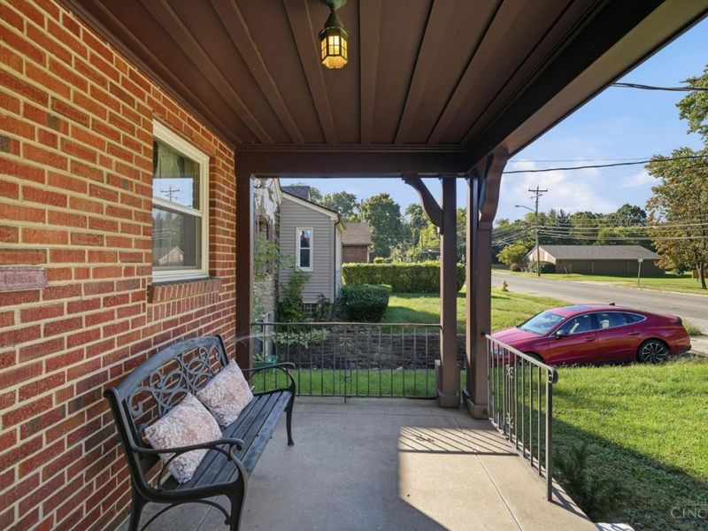 1127 W North Bend Dr, Cincinnati, OH 45224 Photo 5