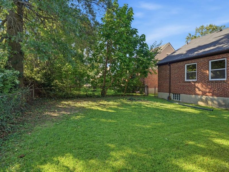 1127 W North Bend Dr, Cincinnati, OH 45224 Photo 53
