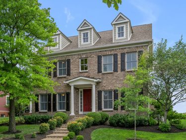 1885 Goodpaster Way, Lexington, KY 40505