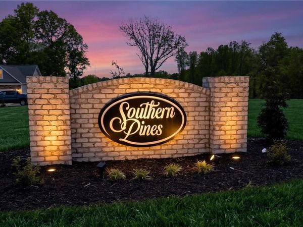 5083 Southern Pines Drive , Kernersville, NC 27284