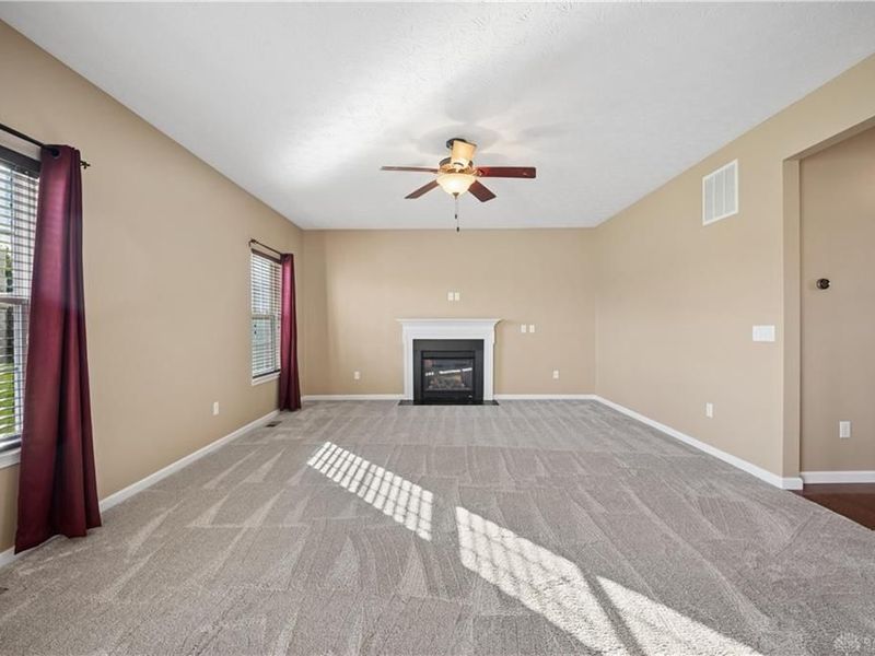 9756 Crooked Creek Drive, Centerville, OH 45458 Photo 5