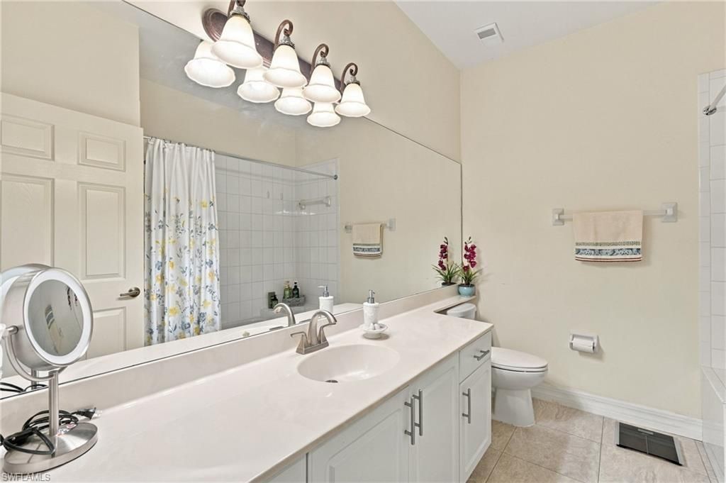 73 Silver Oaks Cir , Unit 10201, Naples, FL 34119 Photo