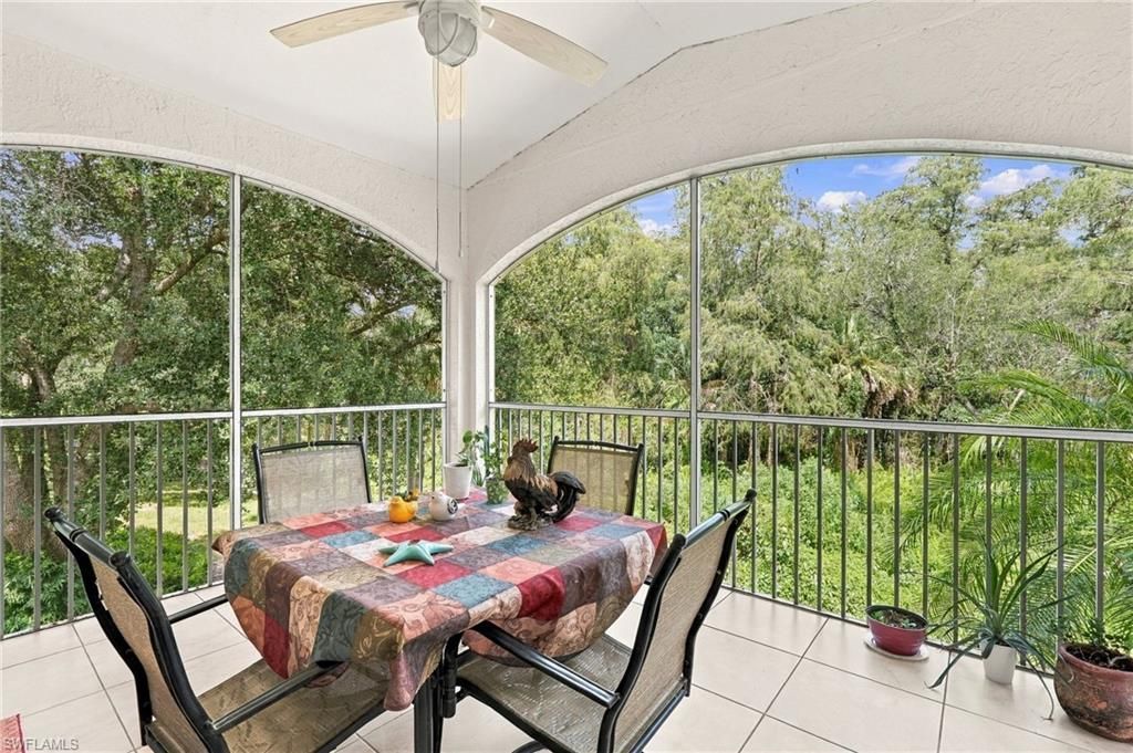 73 Silver Oaks Cir , Unit 10201, Naples, FL 34119 Photo