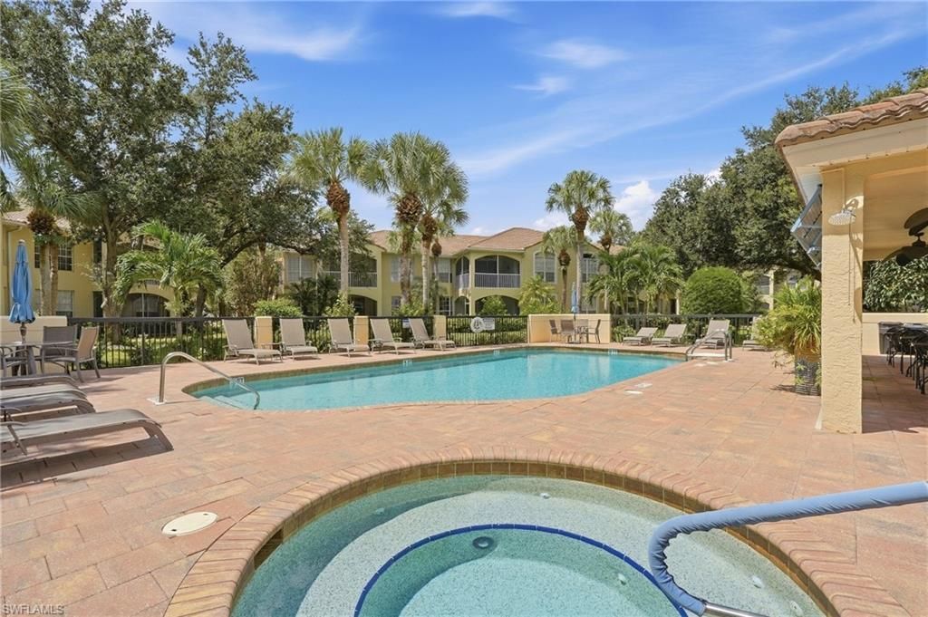 73 Silver Oaks Cir , Unit 10201, Naples, FL 34119 Photo