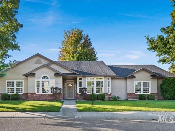 1823 E Summercove Dr, Meridian, ID 83646