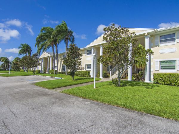 406 GROVE ISLE Circle, Unit 406, Vero Beach, FL 32962