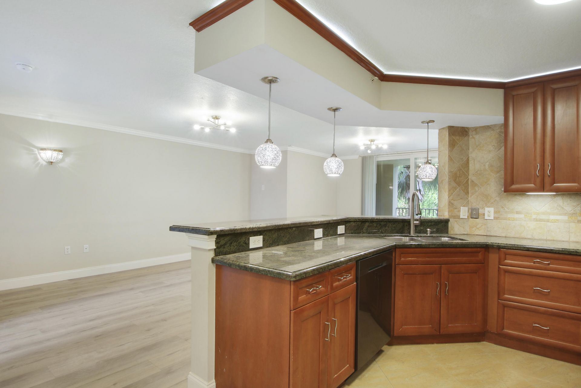 500 Scotia Drive, Unit 205, Hypoluxo, FL 33462 Photo