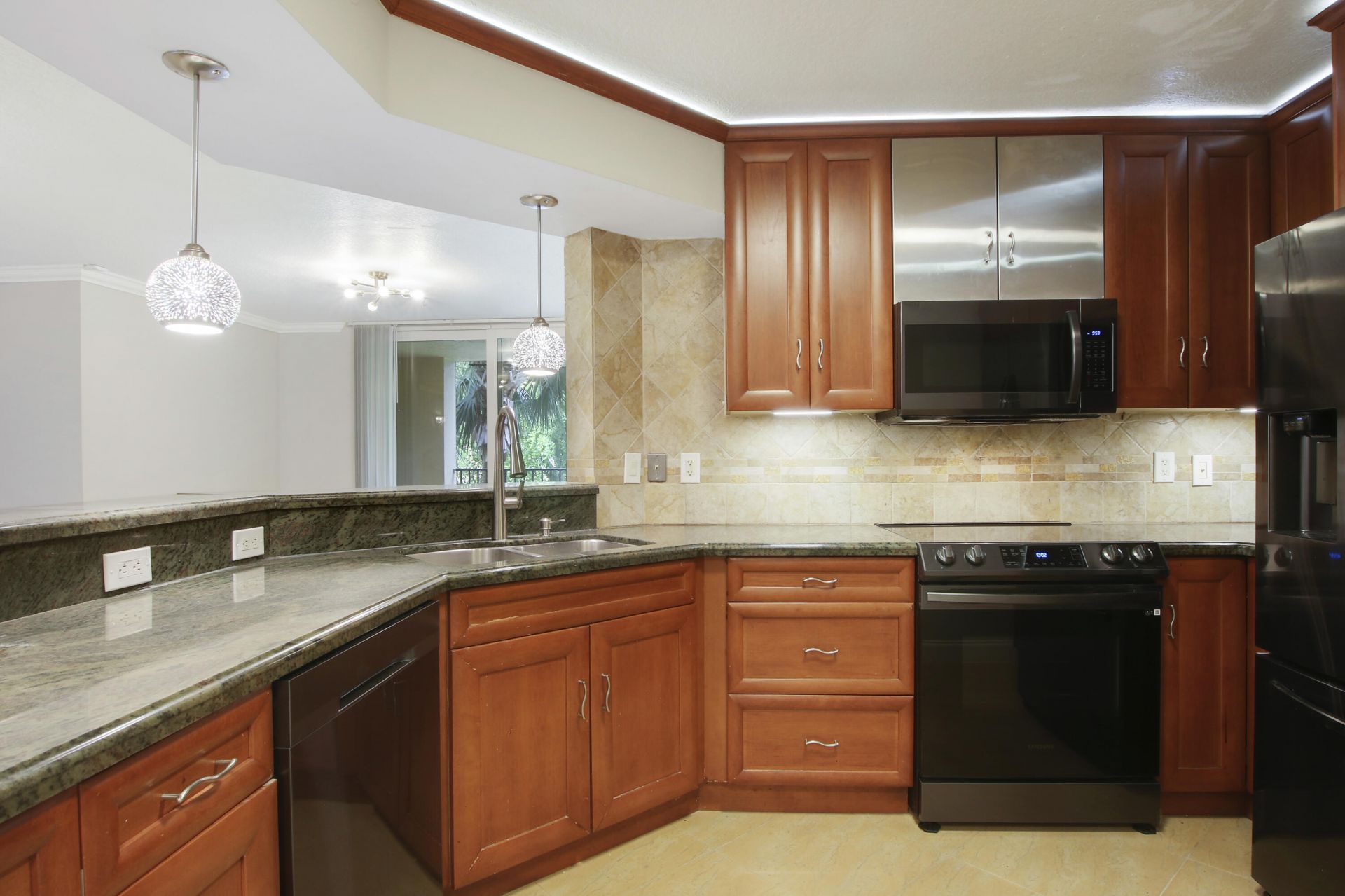 500 Scotia Drive, Unit 205, Hypoluxo, FL 33462 Photo