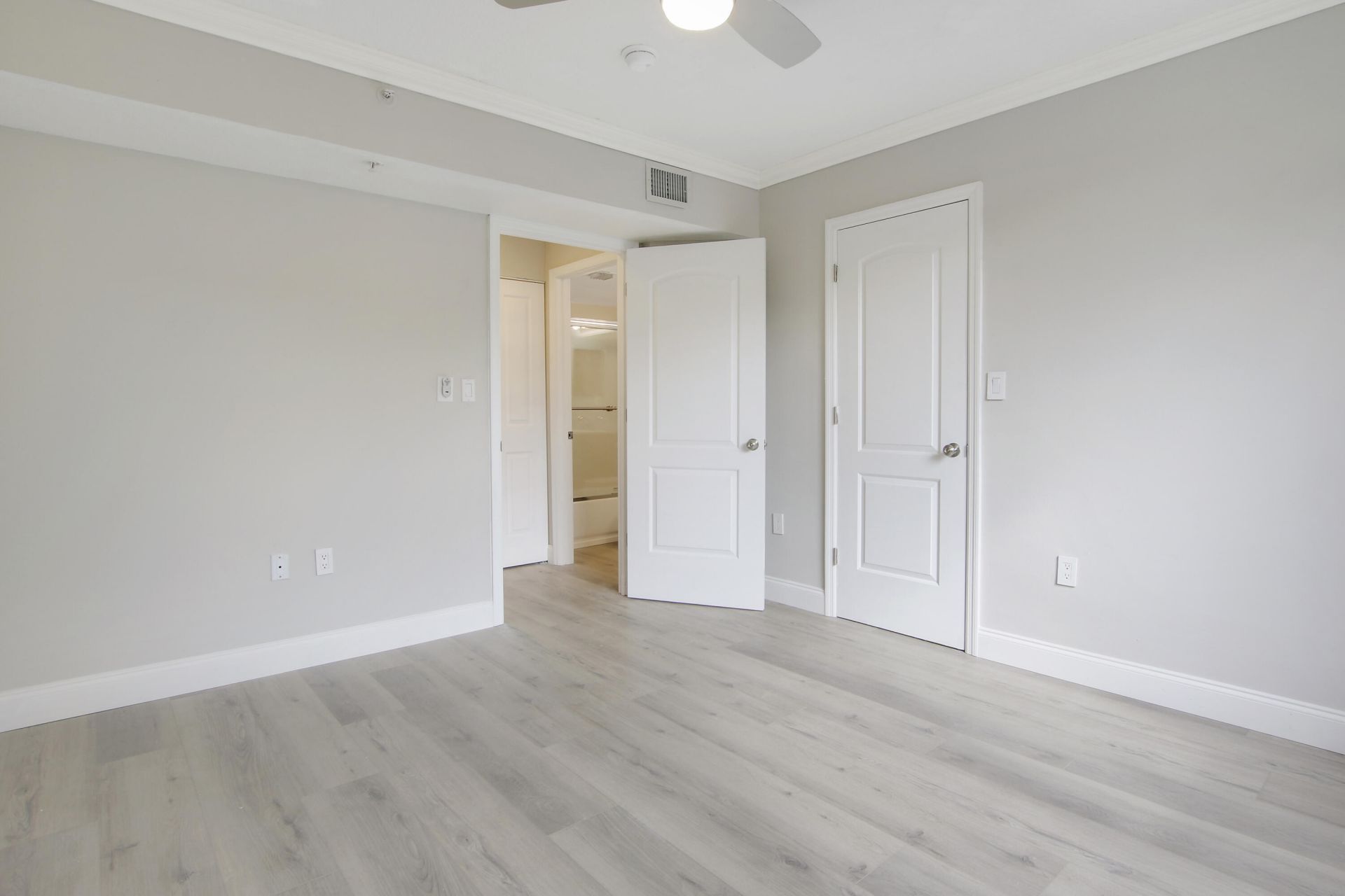 500 Scotia Drive, Unit 205, Hypoluxo, FL 33462 Photo