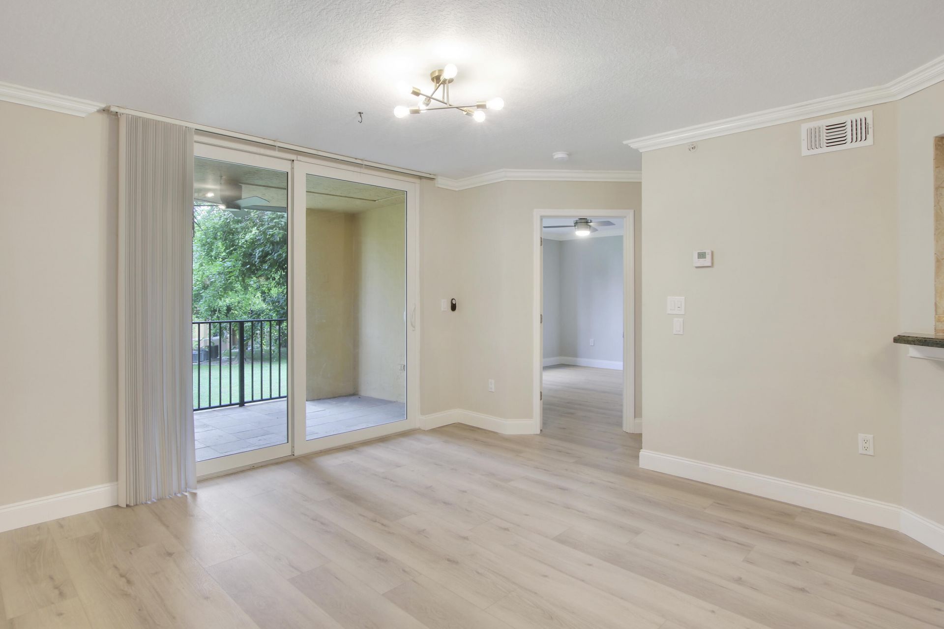 500 Scotia Drive, Unit 205, Hypoluxo, FL 33462 Photo