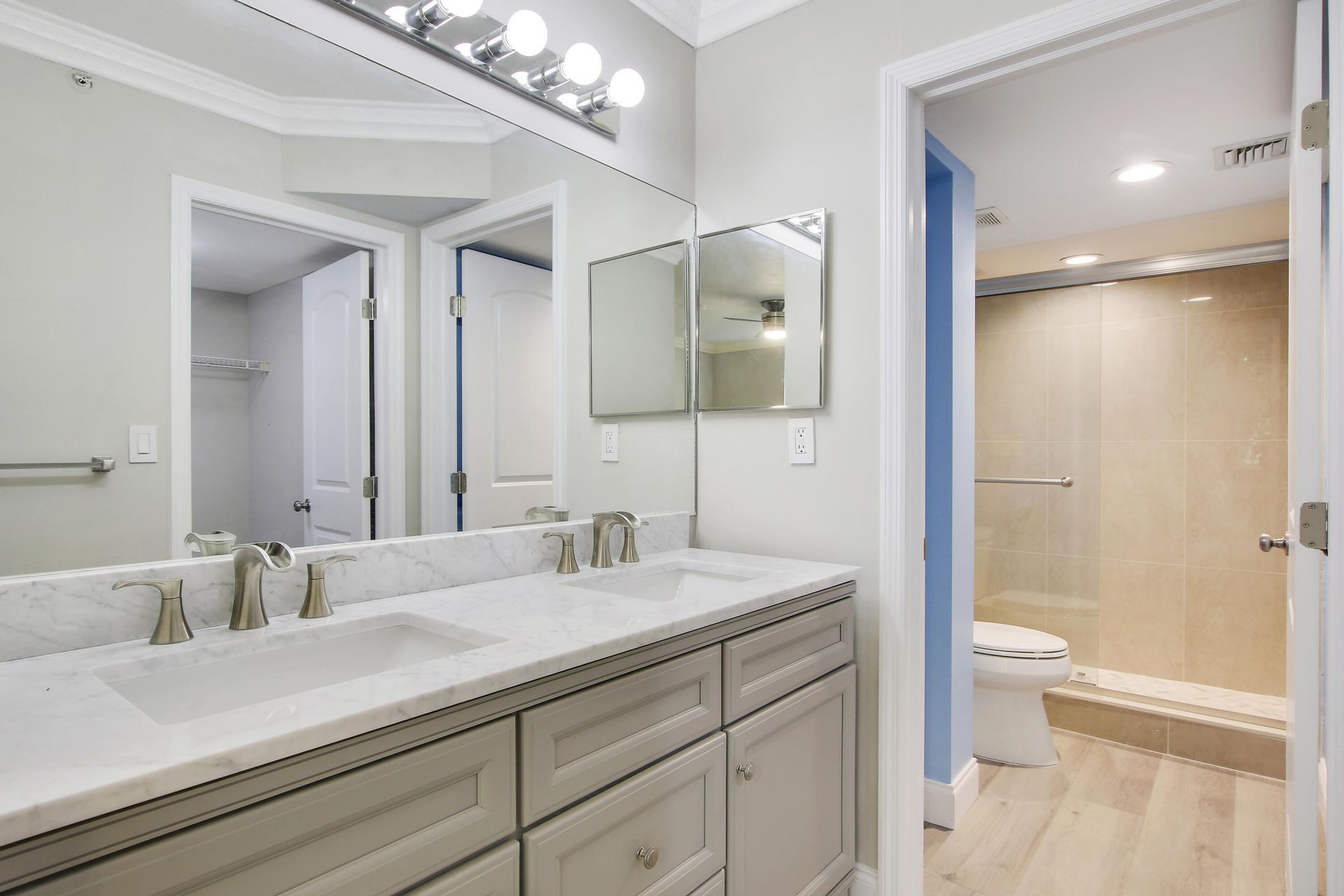 500 Scotia Drive, Unit 205, Hypoluxo, FL 33462 Photo