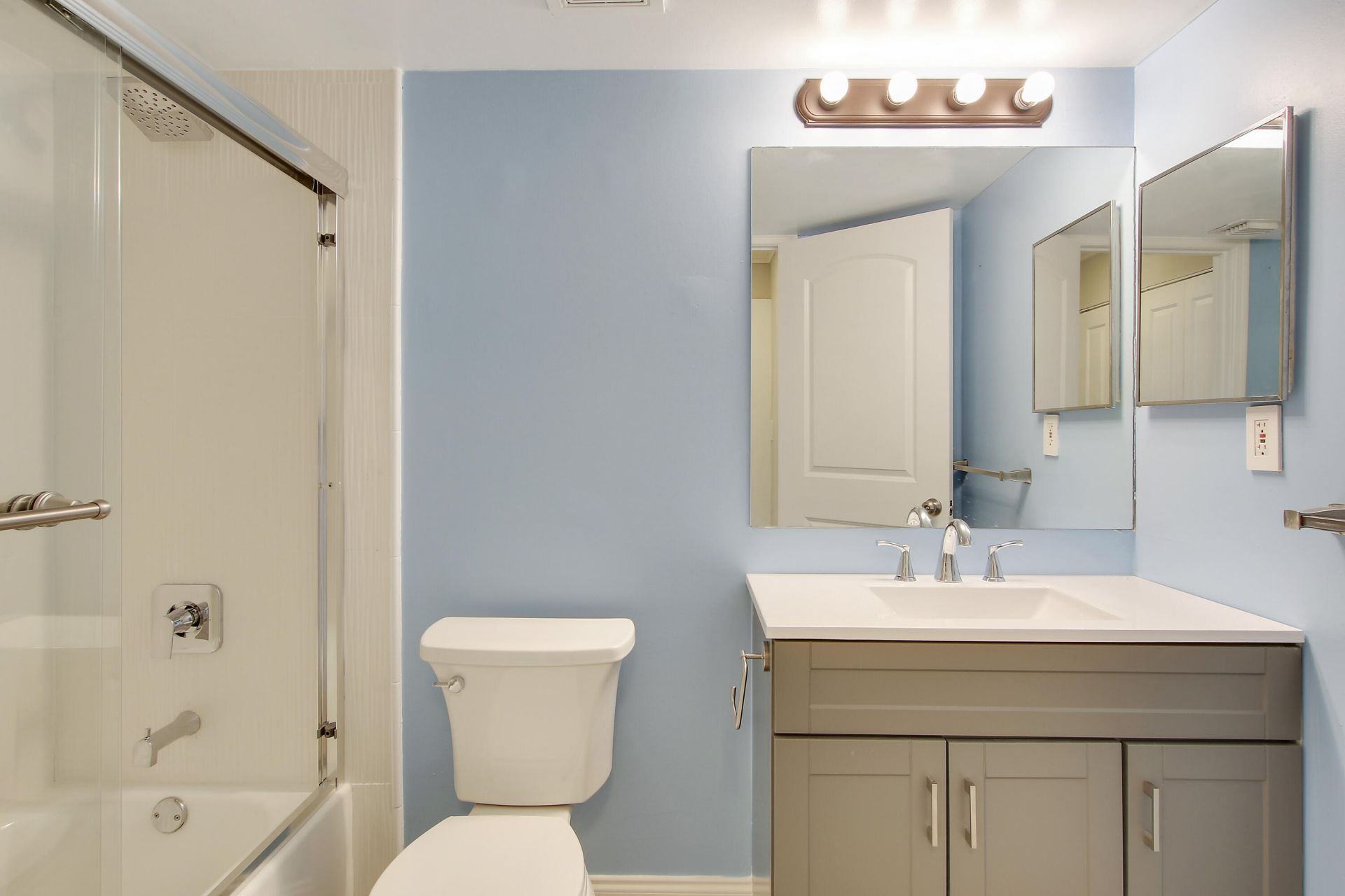 500 Scotia Drive, Unit 205, Hypoluxo, FL 33462 Photo