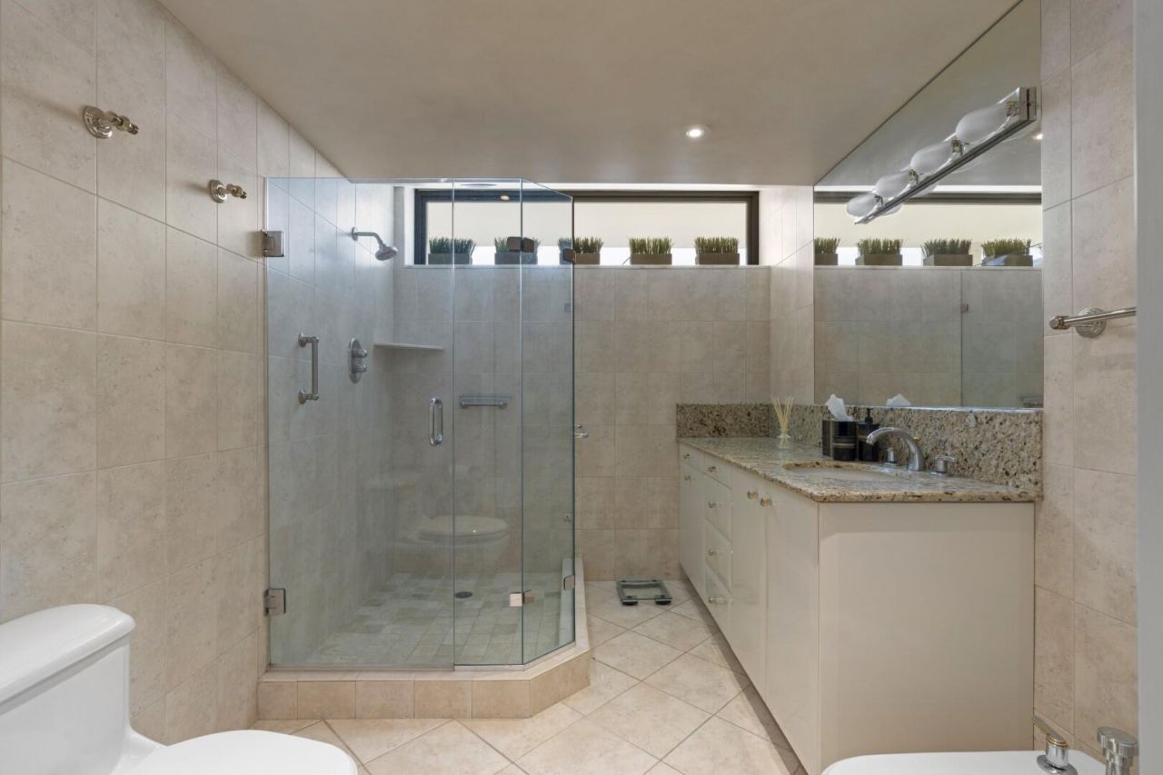 2600 S Ocean Boulevard, Unit 303W, Palm Beach, FL 33480 Photo