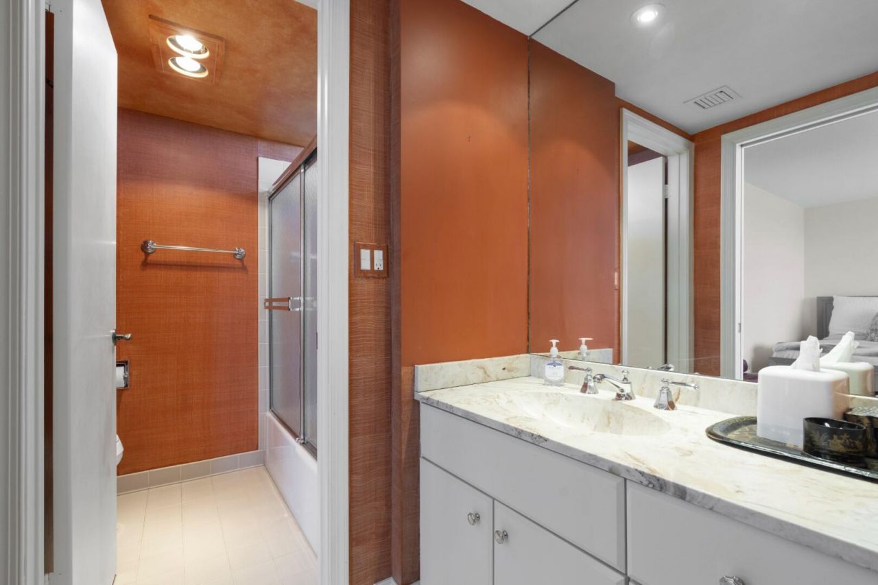 2600 S Ocean Boulevard, Unit 303W, Palm Beach, FL 33480 Photo