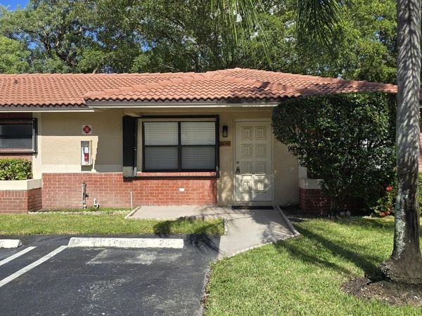 9611 NW 4th Street, Unit 2C, Coral Springs, FL 33071