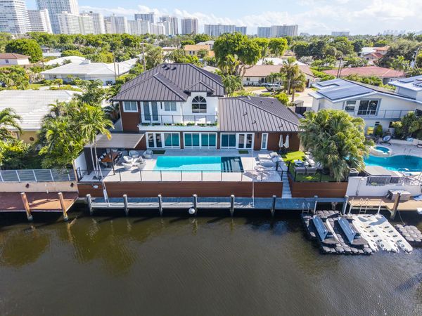 11 Castle Harbor Isle Drive, Fort Lauderdale, FL 33308