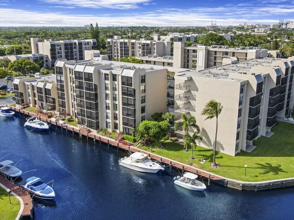 8 Royal Palm Way, Unit 2010, Boca Raton, FL 33432