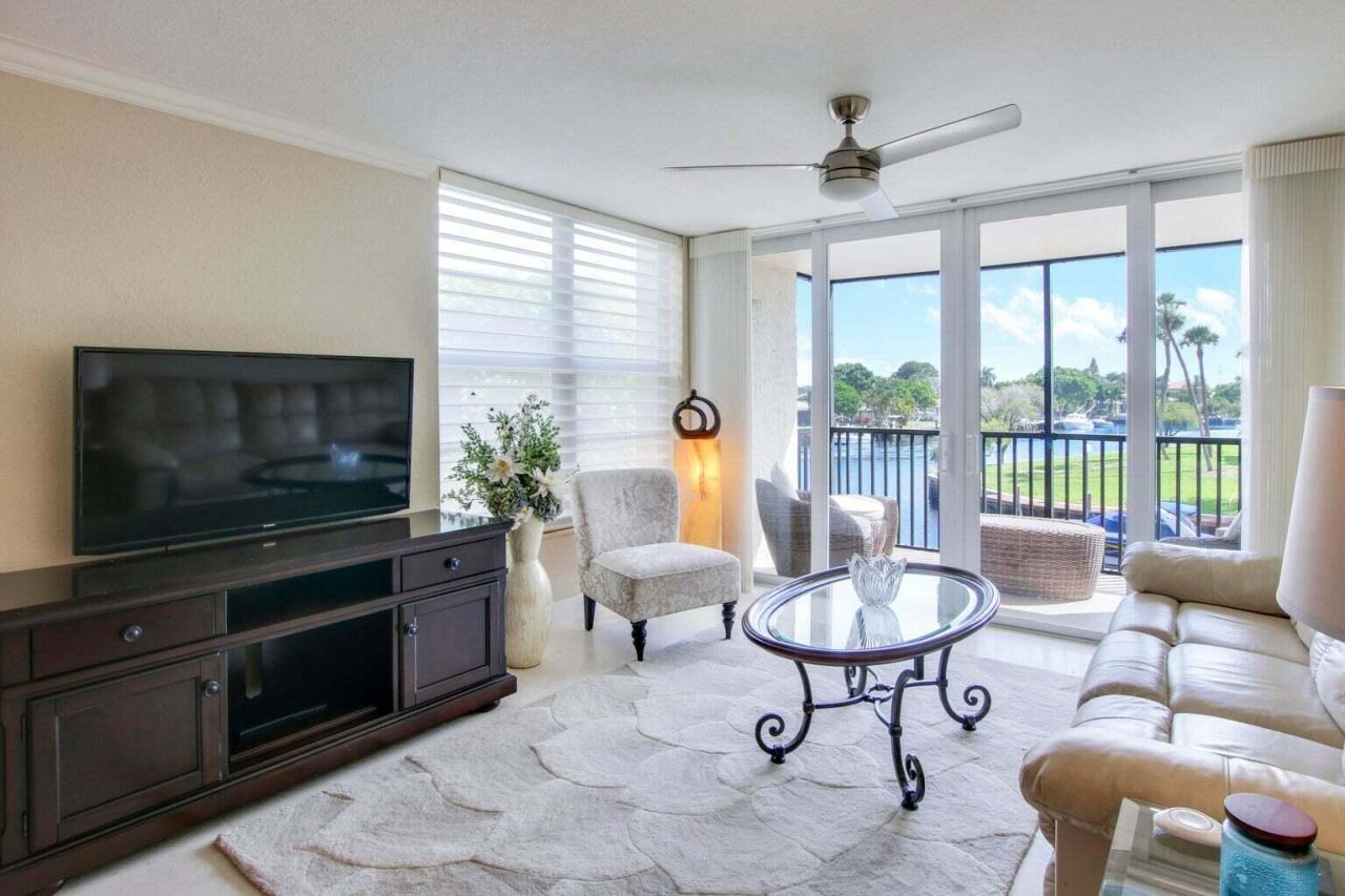 8 Royal Palm Way, Unit 2010, Boca Raton, FL 33432 Photo