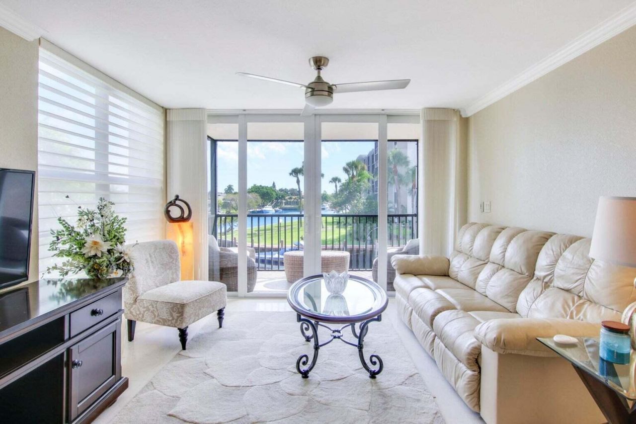 8 Royal Palm Way, Unit 2010, Boca Raton, FL 33432 Photo