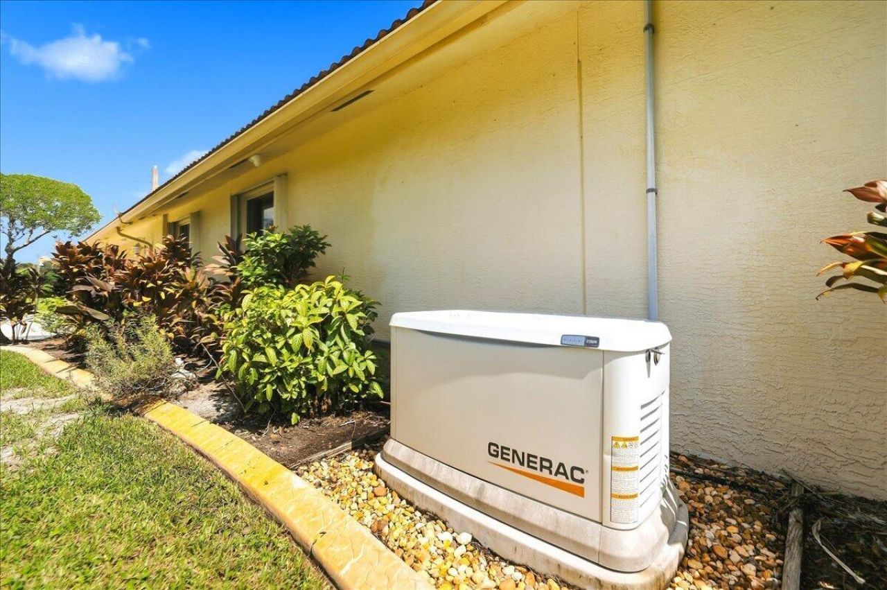 2042 SE Westmoreland Boulevard, Port Saint Lucie, FL 34952 Photo