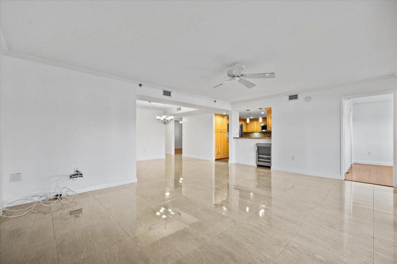 526 Oak Harbour Drive, Unit 526, Juno Beach, FL 33408 Photo