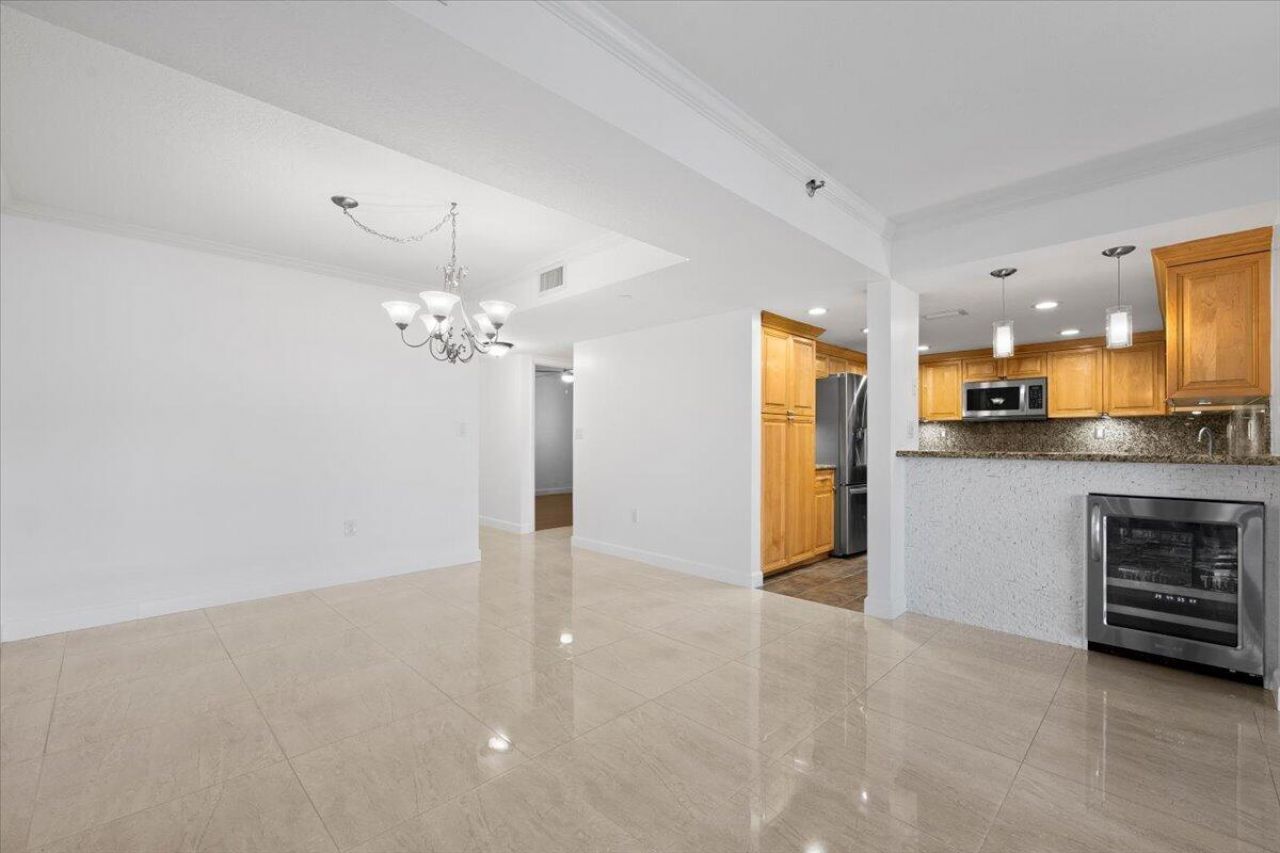 526 Oak Harbour Drive, Unit 526, Juno Beach, FL 33408 Photo
