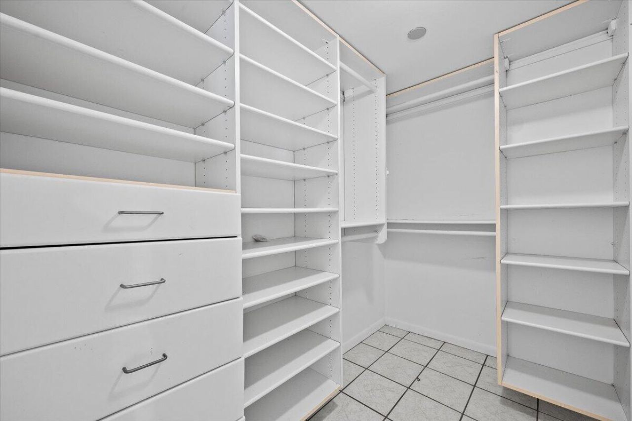 526 Oak Harbour Drive, Unit 526, Juno Beach, FL 33408 Photo