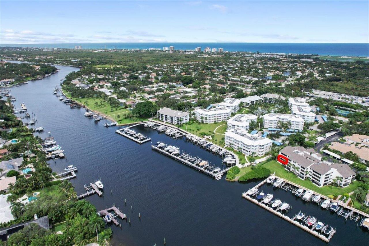 526 Oak Harbour Drive, Unit 526, Juno Beach, FL 33408 Photo