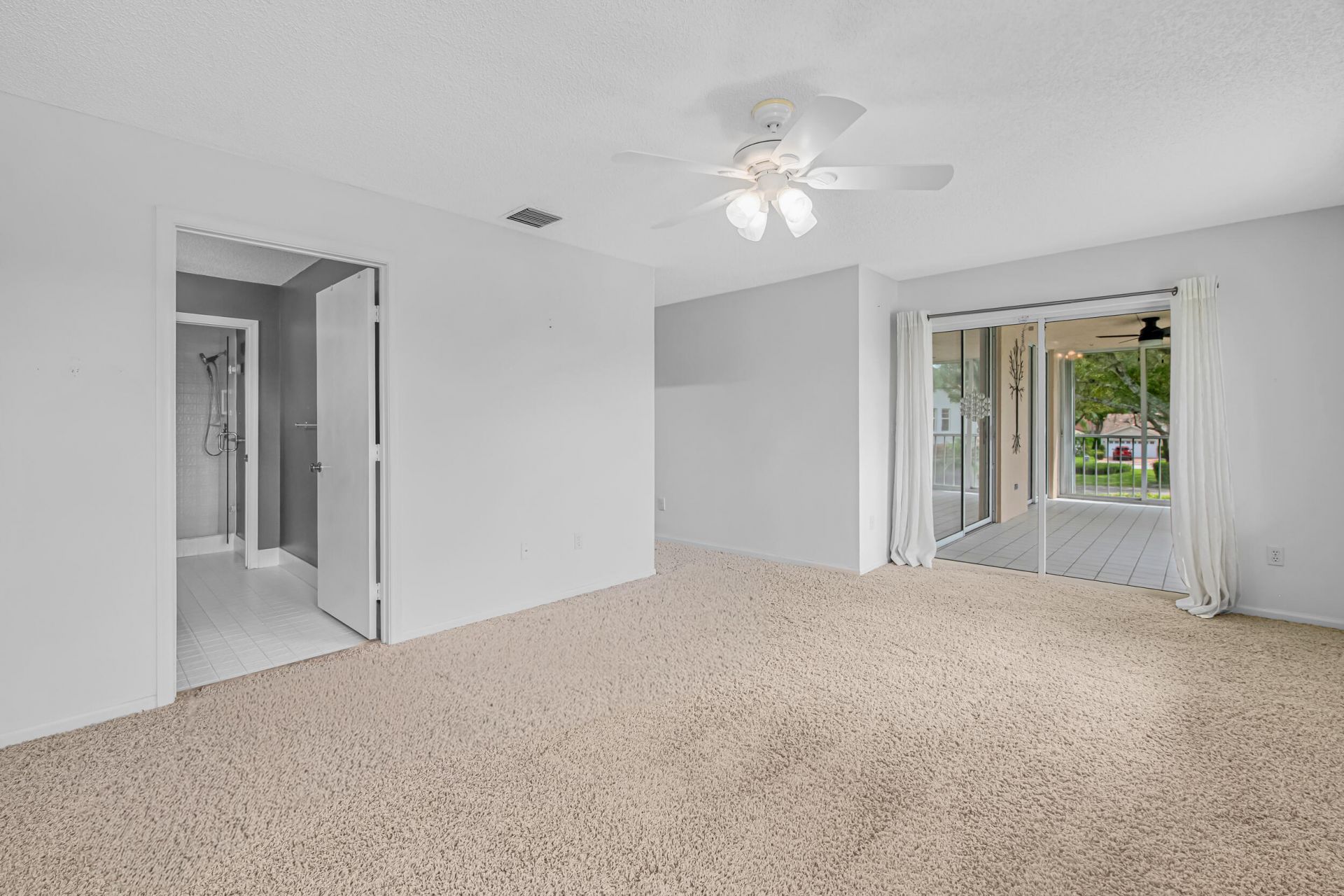 7857 Whispering Palms Drive, Unit 201, Boynton Beach, FL 33437 Photo