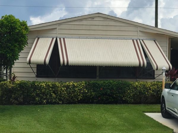 7435 SE INDEPENDENCE Avenue, Hobe Sound, FL 33455