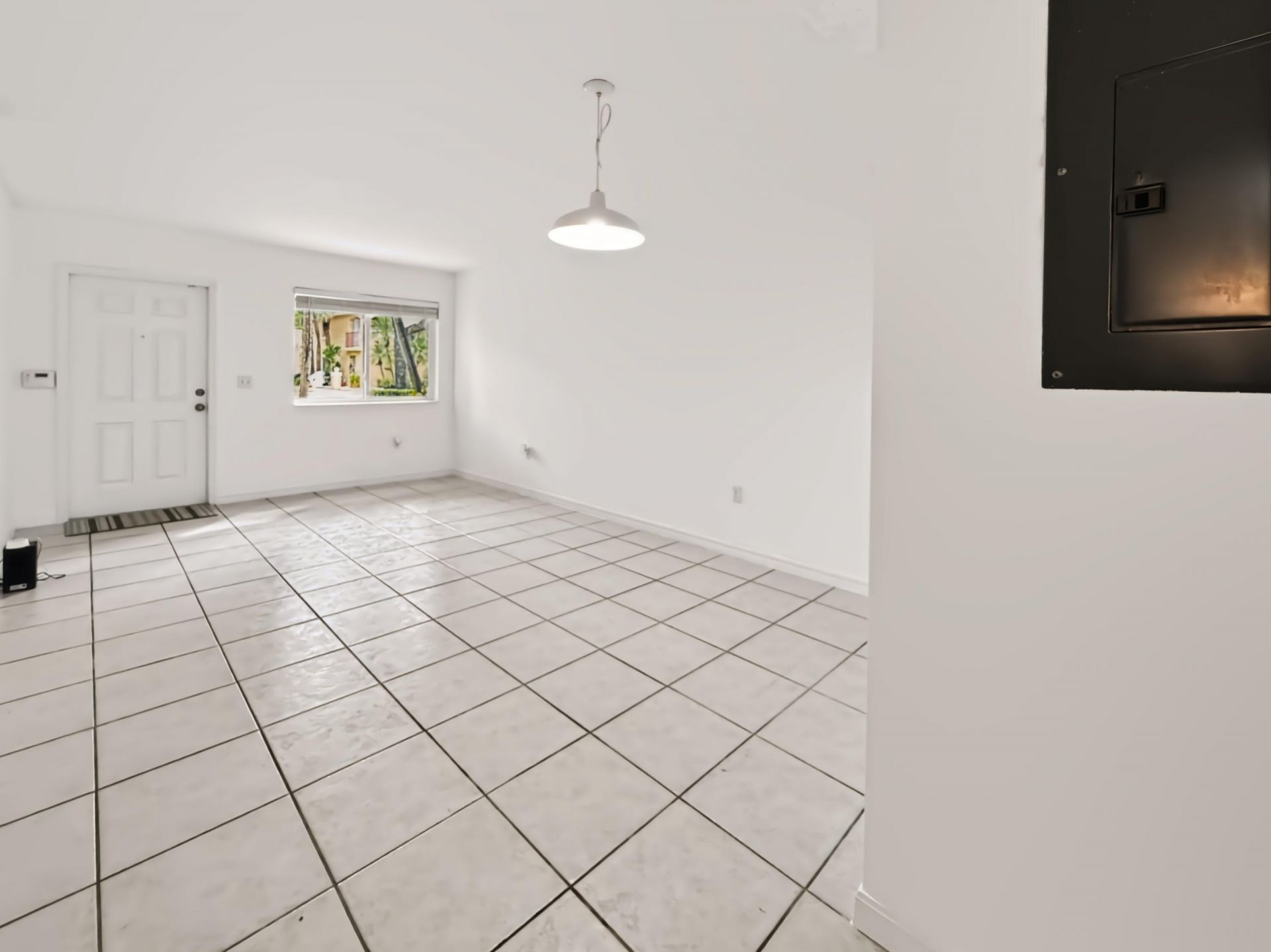 680 NW 79th Terrace, Pembroke Pines, FL 33024 Photo