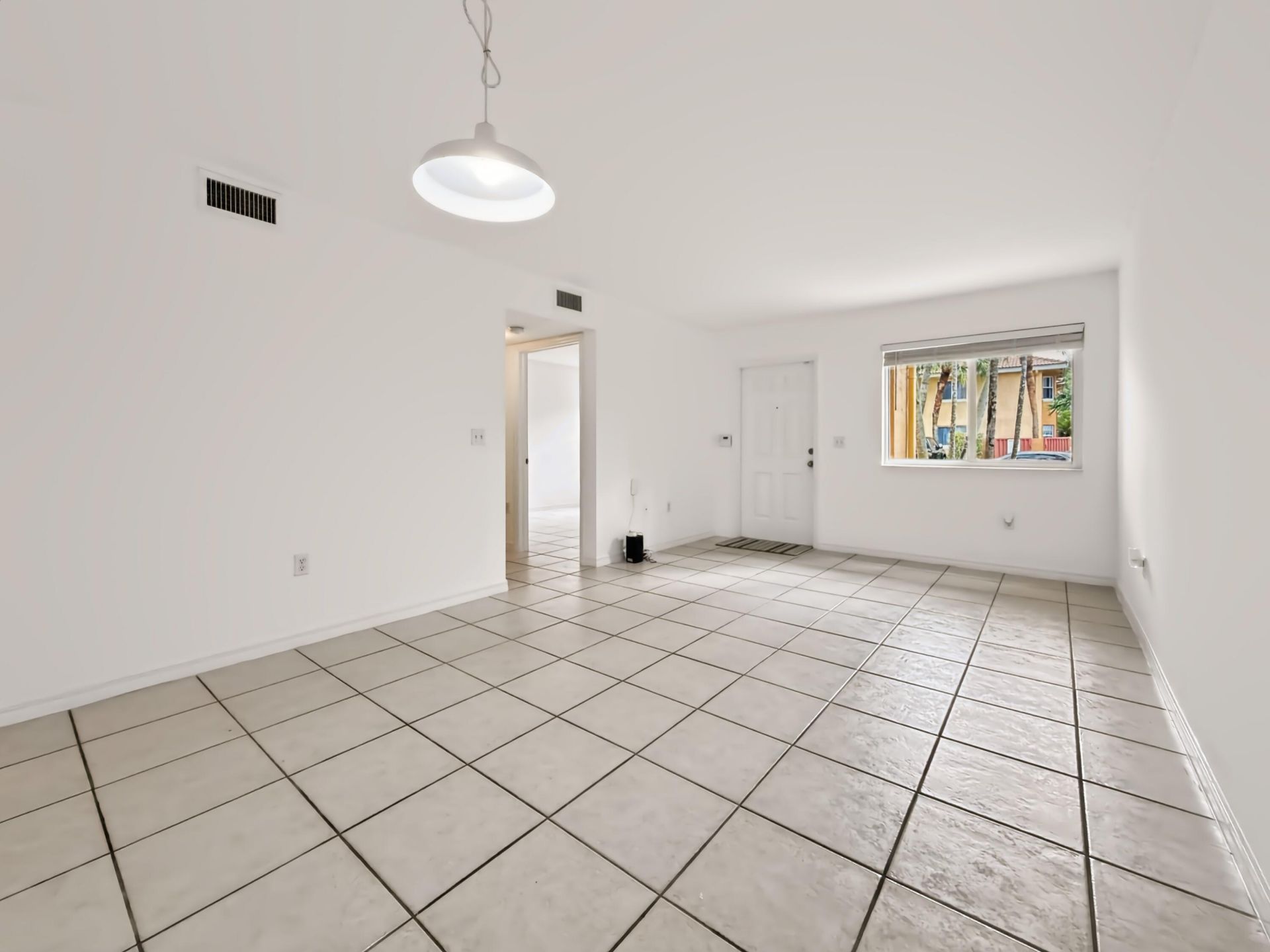 680 NW 79th Terrace, Pembroke Pines, FL 33024 Photo