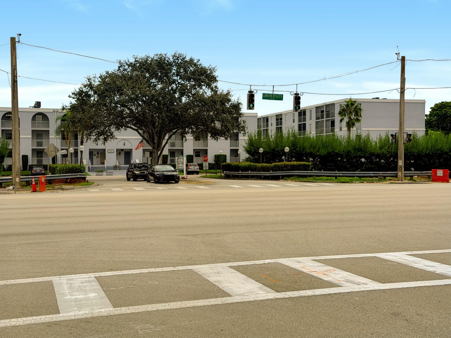 680 NW 79th Terrace, Pembroke Pines, FL 33024 Photo
