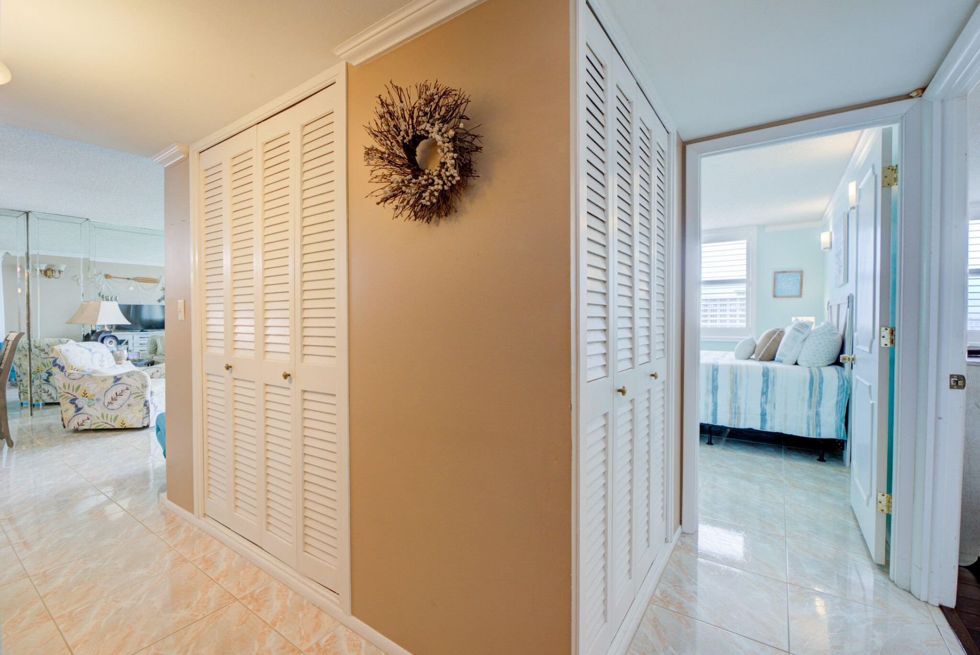 305 N Pompano Beach Boulevard, Unit 1404, Pompano Beach, FL 33062 Photo