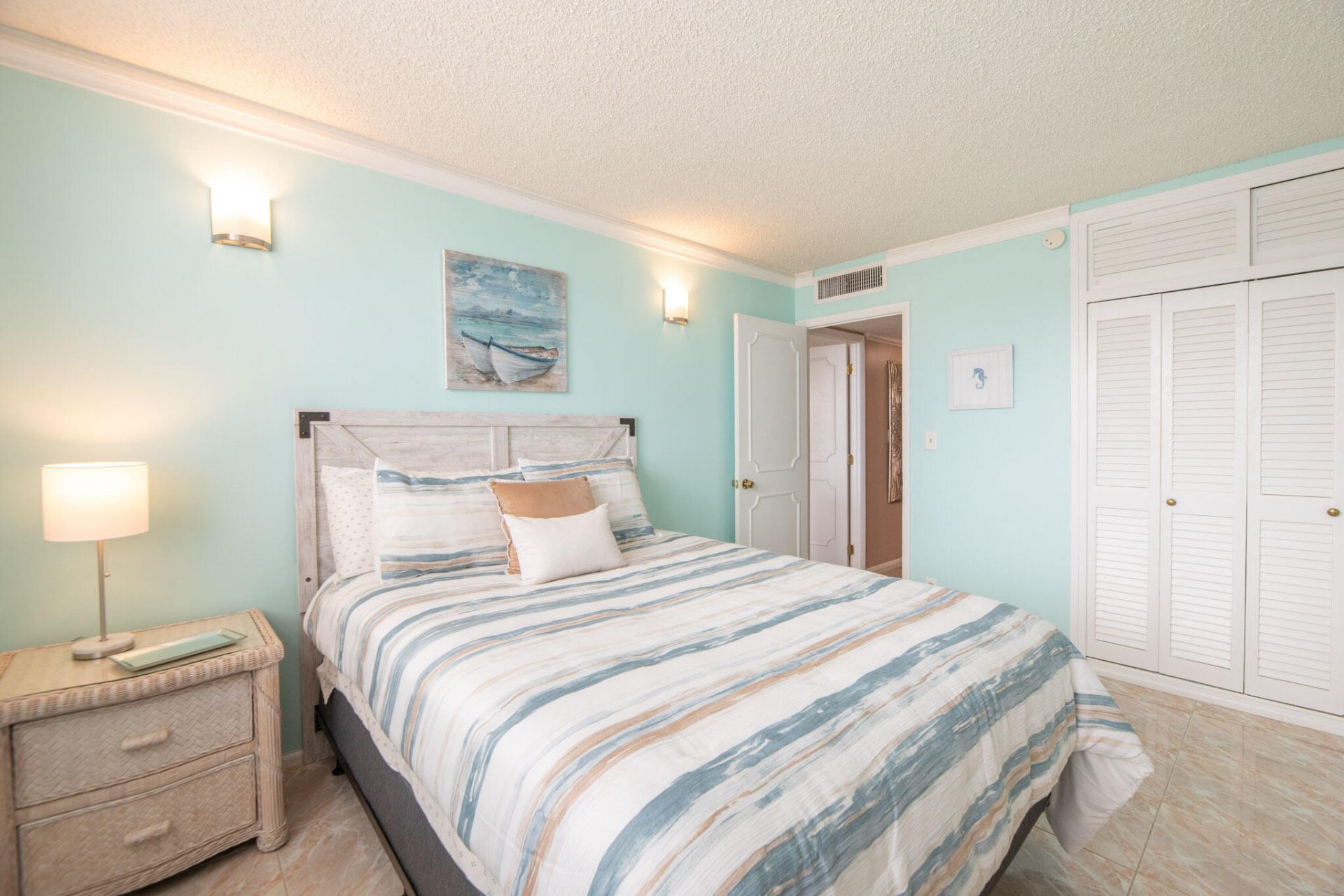 305 N Pompano Beach Boulevard, Unit 1404, Pompano Beach, FL 33062 Photo