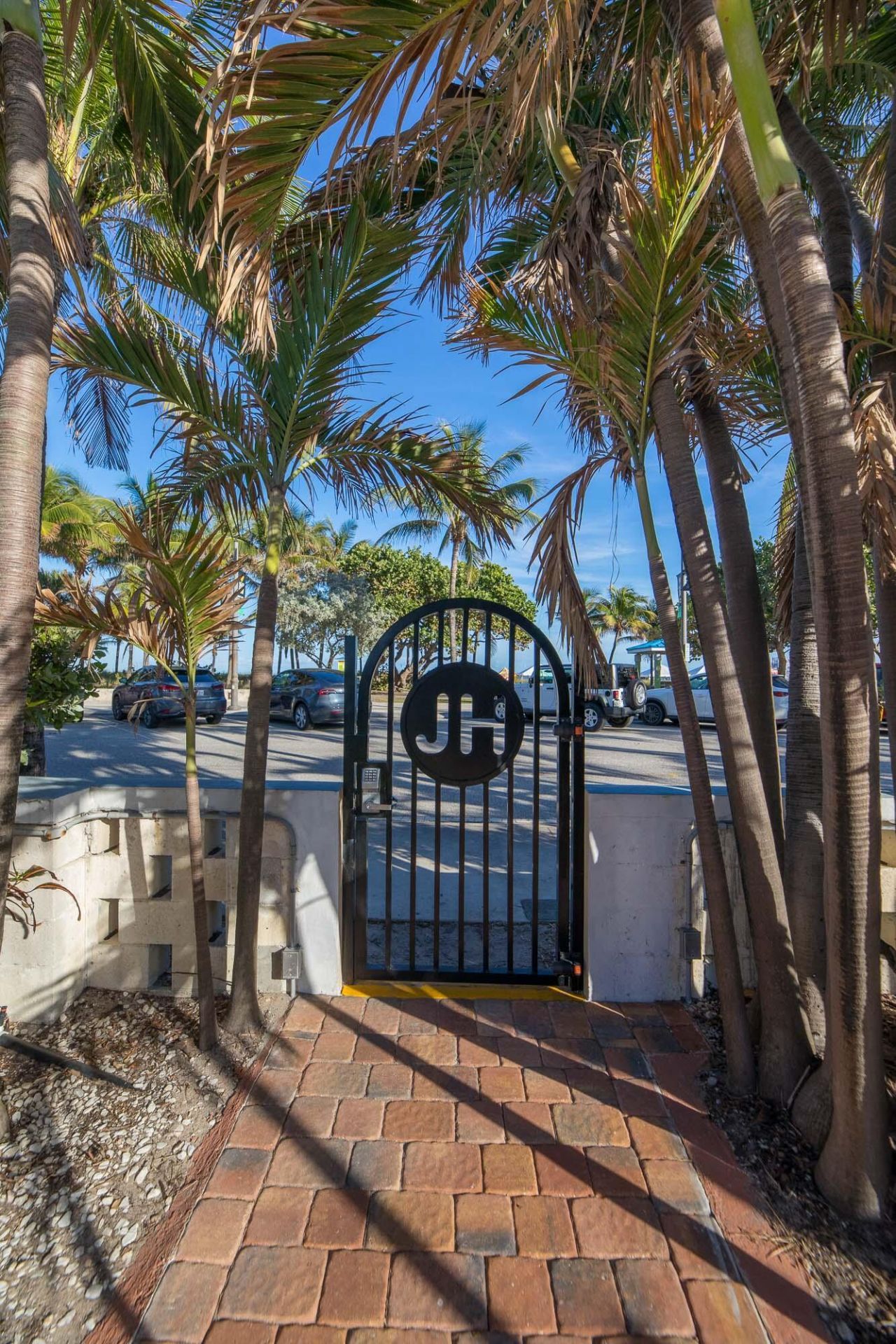 305 N Pompano Beach Boulevard, Unit 1404, Pompano Beach, FL 33062 Photo