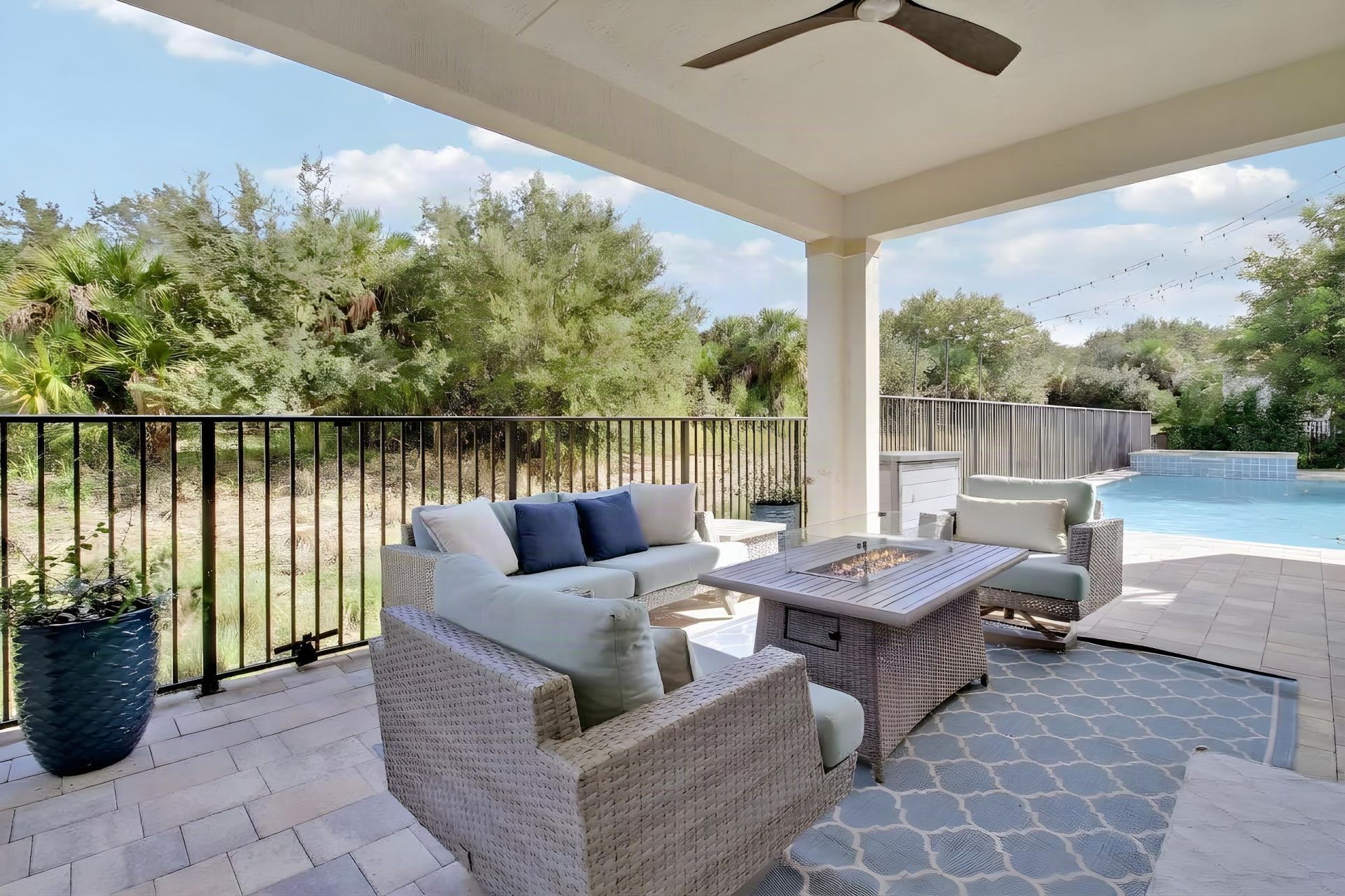 2475 NE Evinrude Circle, Jensen Beach, FL 34957 Photo