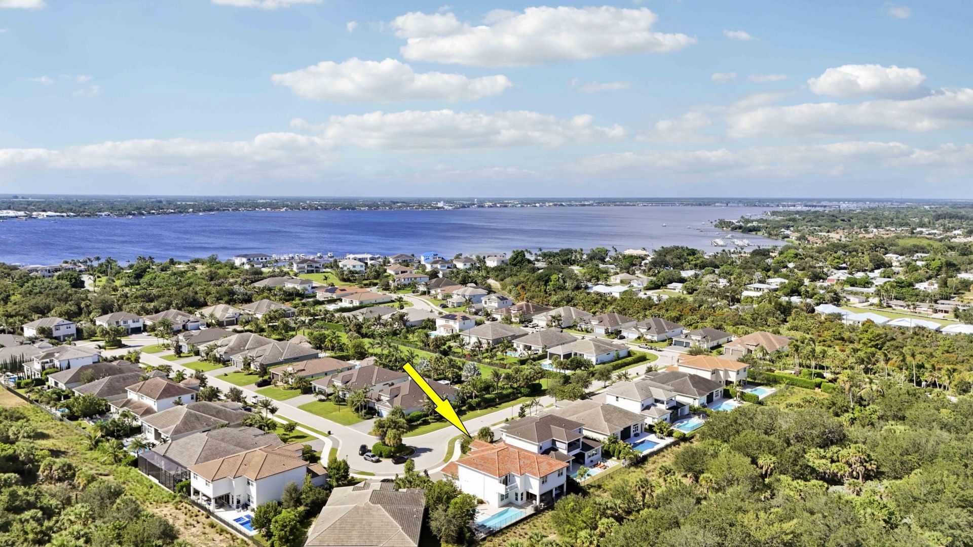2475 NE Evinrude Circle, Jensen Beach, FL 34957 Photo