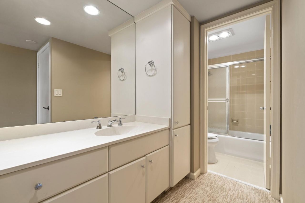 2600 S Ocean Boulevard, Unit 303W, Palm Beach, FL 33480 Photo