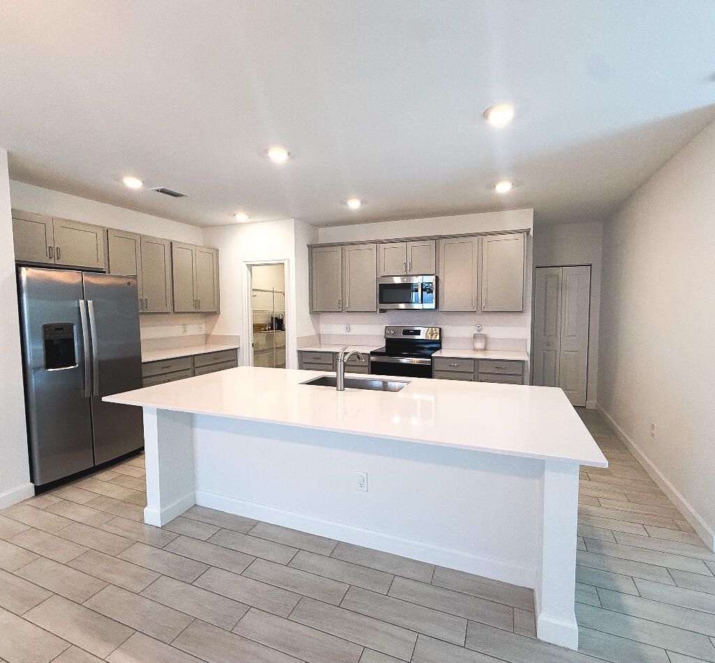 6060 Stonecrest Court, Haverhill, FL 33415 Photo