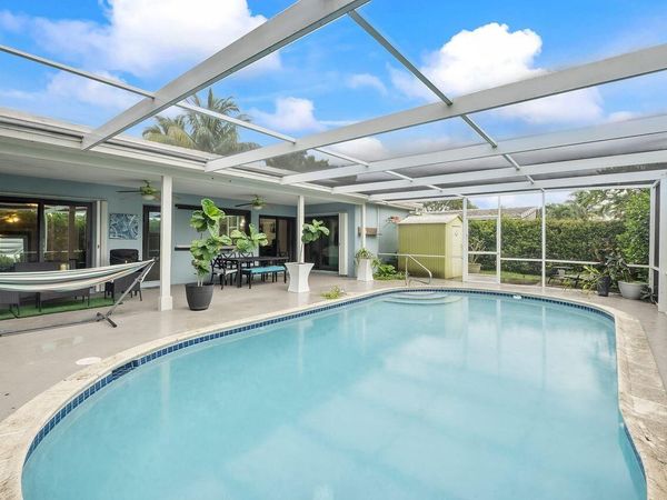 4450 NW 19th Avenue, Oakland Park, FL 33309