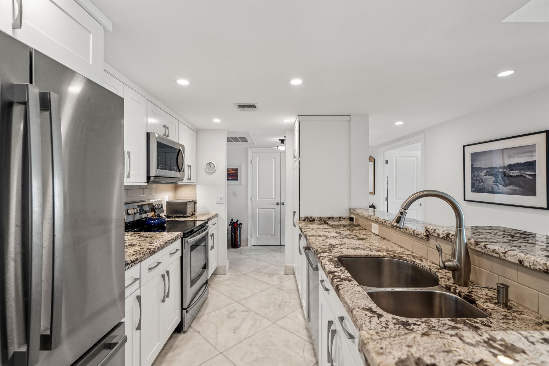 350 S Ocean Boulevard, Unit 204, Palm Beach, FL 33480 Photo